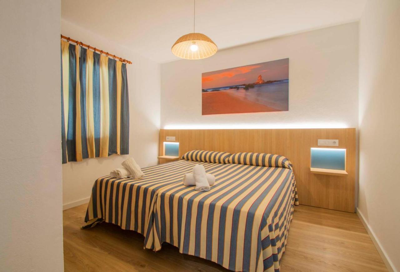 Sol Y Mar Aparthotel Cala'N Blanes  Exterior photo